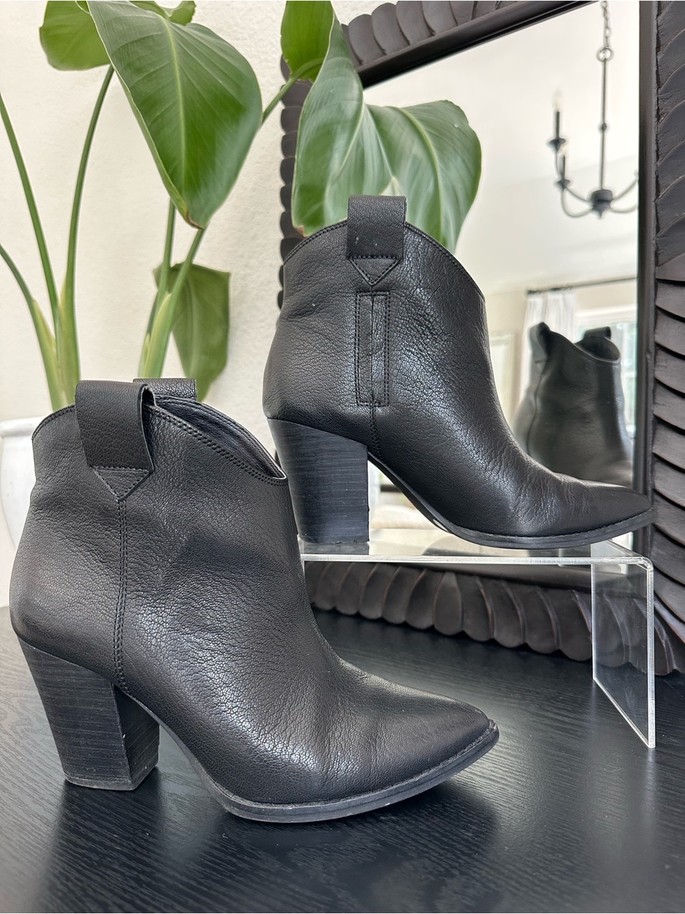 Lucky Brand Amarys Black Leather Heeled Ankle Boots